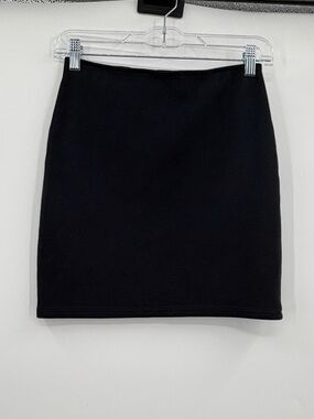 Abercrombie & fitch black skirt small